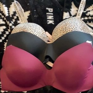 VICTORIA’S SECRET Bundle is 3 Bras